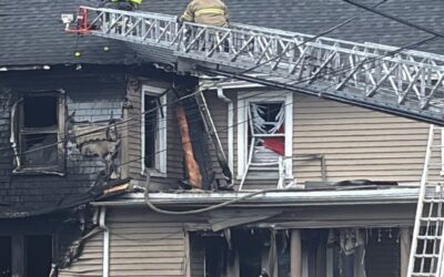 Incendio en Woonsocket deja 10 personas sin hogar.
