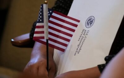 La administración Trump restablece las verificaciones vecinales para los solicitantes de ciudadanía