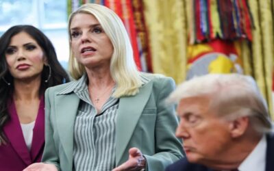 Fiscalía de Trump demanda a 6 estados demócratas por no entregar los padrones electorales