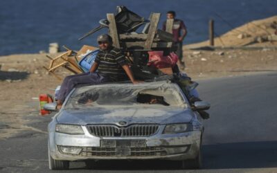 Israel insta a los hambrientos residentes de Ciudad de Gaza a irse y apunta a los edificios altos