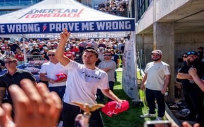 Muere Charlie Kirk, activista político y aliado de Trump, tras un tiroteo, en vivo