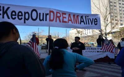 Grupos lanzan conteo de ‘dreamers’ detenidos por ICE pese a tener el amparo de DACA