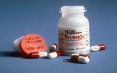 Trump relaciona uso de Tylenol con riesgo de autismo, pese a estudios