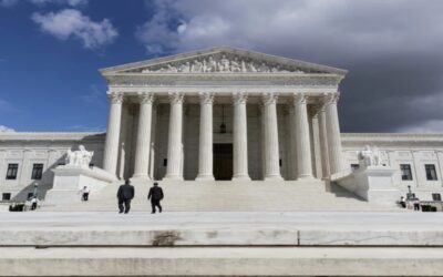 Trump pide a Corte Suprema mantener restricciones sobre la ciudadanía por nacimiento