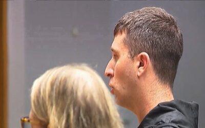 Ex alguacil de Rhode Island no impugna cargo y es sentenciado a 1 año por incidente en baño de universidad.