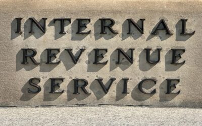 El IRS suspenderá a casi la mitad de su personal mientras el cierre entra en su segunda semana