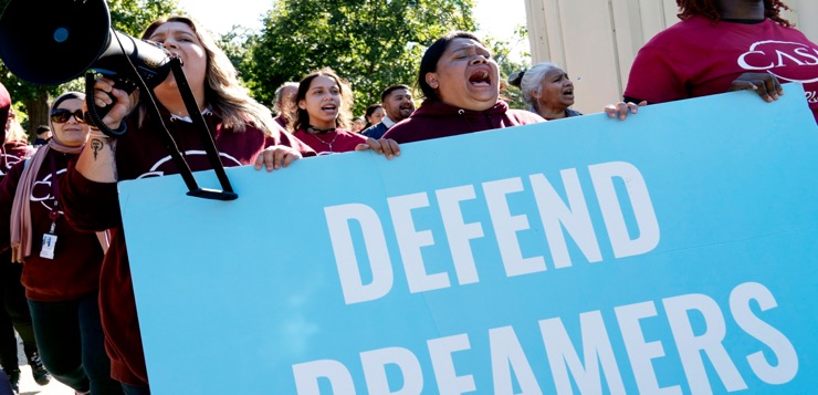 DACA: el gobierno de Trump volverá a aceptar y procesar solicitudes iniciales