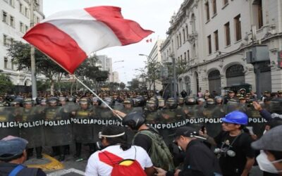 Jóvenes de la Generación Z toman la calle en contra de políticos y piden cambios profundos en Perú