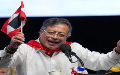 Trump llama a Petro “capo de las drogas” y anuncia fin de ayuda para Colombia