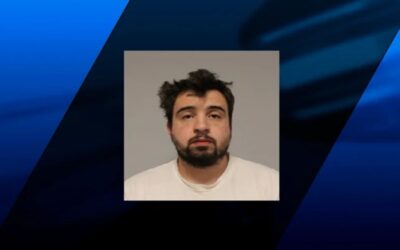 Hombre de Portsmouth arrestado por supuestamente poner dispositivo para grabar en baño de pizzería.