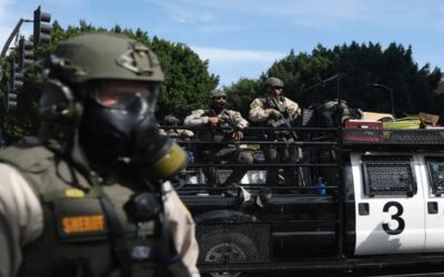 Administración Trump demanda a California por prohibir a agentes de ICE el uso de máscaras