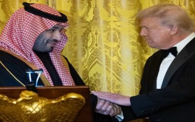Trump ofrece cena de lujo al príncipe saudí tras defenderlo por la muerte del periodista Jamal Khashoggi