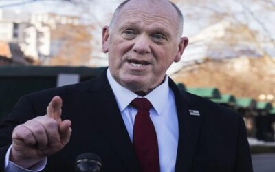 Zar fronterizo advierte que se incrementarán las redadas para detener a inmigrantes en Nueva York