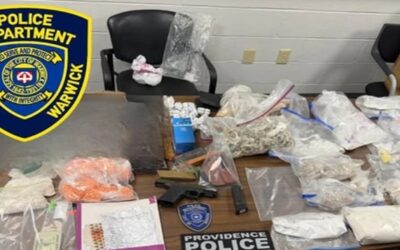 Hombre de Warwick enfrenta cargos de drogas, policía incauta varios kilos narcóticos y arma de fuego.