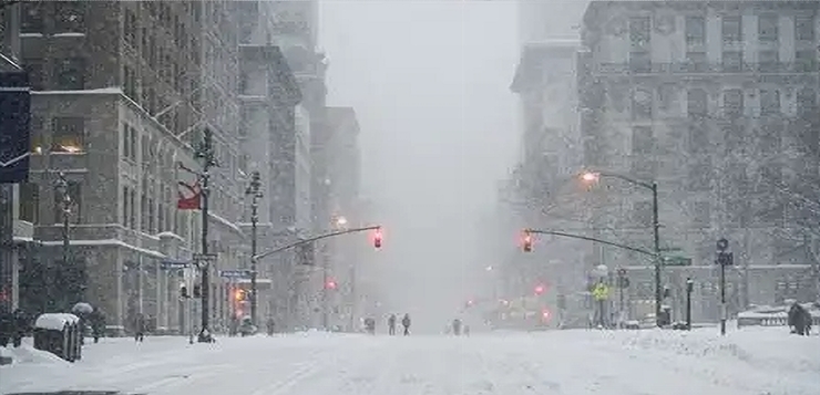La nieve y las temperaturas bajo cero continúan en el Noreste; habrá más lluvia en el Noroeste