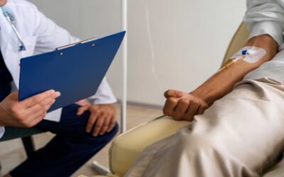 Vitamina C intravenosa: especialistas destacan su uso médico como apoyo en el manejo del dolor