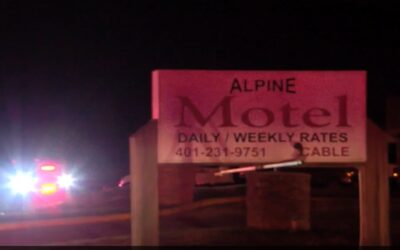 Incendio en motel deja 27 personas desplazdas.