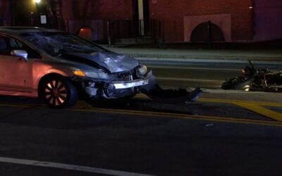 Accidente deja 1 motociclista herido en Providence.