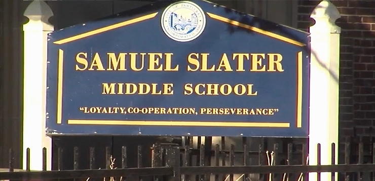 Estudiante enfrentará cargos por amenaza de bomba en escuela.