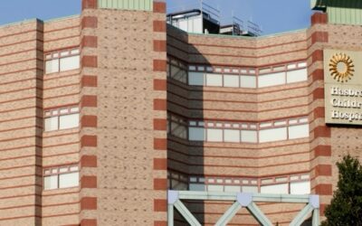 Impostor acusado de robarle auto a madre de familia en Hospital Infantil Hasbro