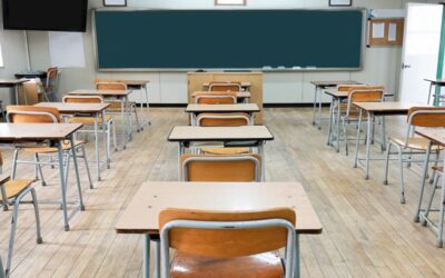 Clases en algunas escuelas y exámenes presenciales en universidades han sido cancelados.