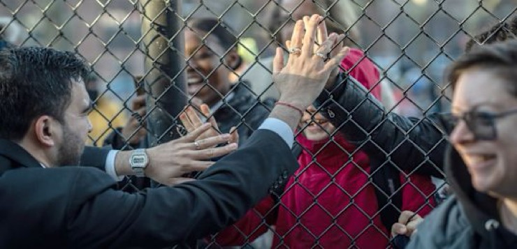 Propuesta de Mamdani de cuidado infantil universal da primer paso con apoyo de gobernadora