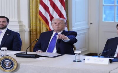 Trump firma orden ejecutiva para proteger los ingresos por la venta de petróleo venezolano