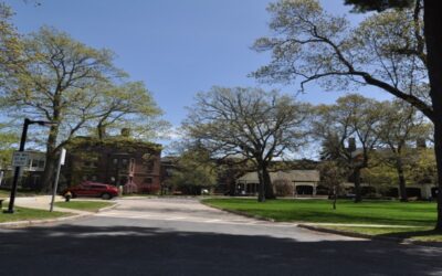 Personal de Hospital Buttler y policía fueron atacados por paciente.