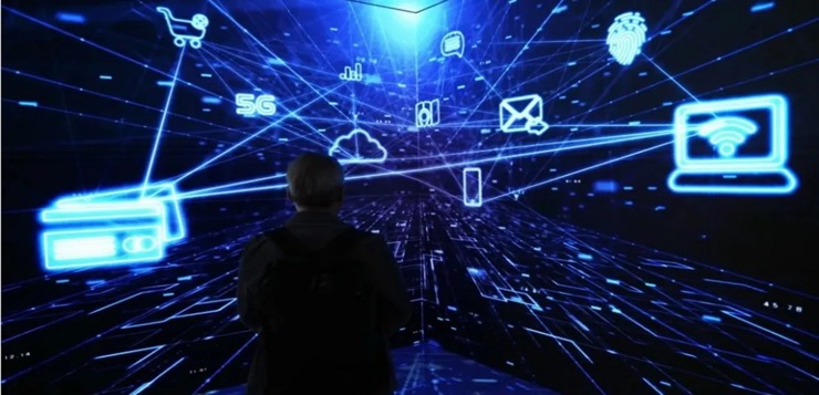 Tres cardenales católicos de Estados Unidos instaron el lunes a la administración Trump a utilizar una brújula moral en la búsqueda de su política exterior, afirmando que la acción militar en Venezuela, las amenazas de adquirir Groenlandia y los recortes en la ayuda exterior corren el riesgo de provocar sufrimiento en lugar de promover la paz.  En una declaración conjunta, los cardenales Blase Cupich de Chicago, Robert McElroy de Washington y Joseph Tobin de Newark, Nueva Jersey, advirtieron que sin una visión moral, el debate actual sobre la política exterior de Washington estaba sumido en “polarización, partidismo e intereses económicos y sociales estrechos”.  “La mayor parte de Estados Unidos y del mundo están a la deriva moralmente en términos de política exterior”, manifestó McElroy a The Associated Press. “Todavía creo que Estados Unidos tiene un impacto tremendo en el mundo”.  La declaración fue inusual y marcó la segunda vez en tantos meses que miembros de la jerarquía católica norteamericana han alzado su voz contra una administración Trump que muchos creen no está defendiendo los principios básicos de la dignidad humana. En noviembre, toda la conferencia de obispos católicos del país condenó la deportación masiva de migrantes por parte de la administración y su “vilificación” en el discurso público.