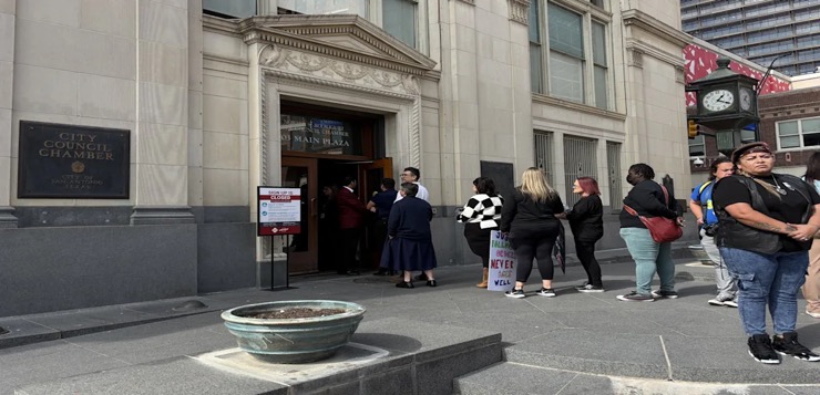 La ciudad con mayor hispanos de Texas, en tensión por aumento de la presencia de ICE