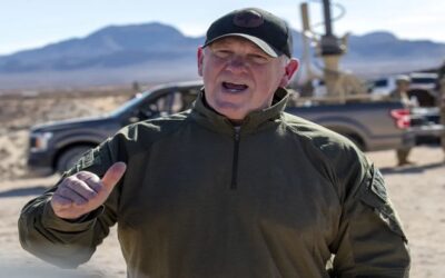 Zar fronterizo le advierte a la gobernadora de Virginia que inundará las calles de agentes de ICE