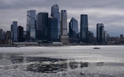 30 personas mueren en EEUU por efectos de tormenta invernal mientras más frío extremo azota el país