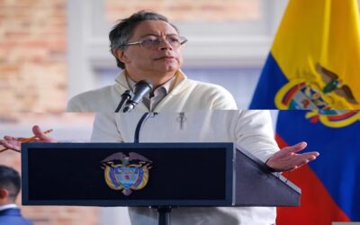Petro dice que en EE.UU., Chile y Argentina tratan a los colombianos «como esclavos».