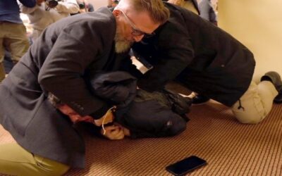 Hombre rocía a representante federal Ilhan Omar sustancia desconocida durante foro en Minneapolis