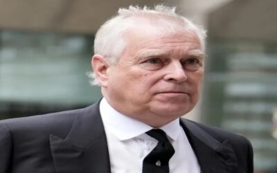 Expríncipe británico Andrés nuevamente atrapado en el escándalo Epstein.