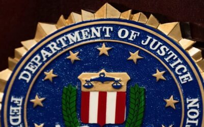 Acusan a un hombre de Minneapolis de amenazar y acosar por internet a agentes del ICE