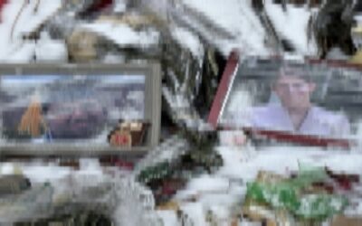 Universidad Brown realiza ceremonia para honrar a las víctimas del tiroteo.