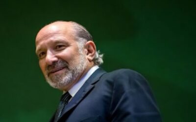 Secretario de Comercio de EEUU reconoce visita a isla de Epstein