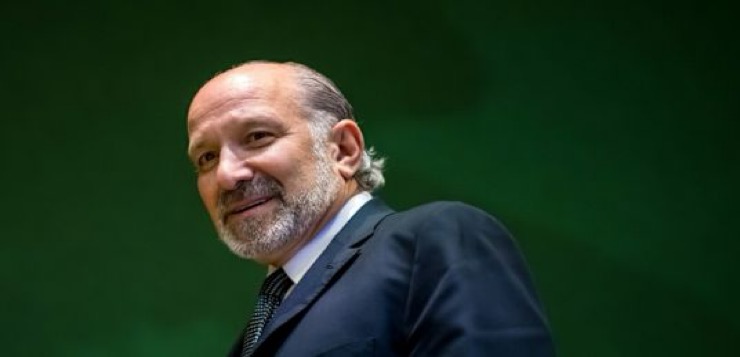 Secretario de Comercio de EEUU reconoce visita a isla de Epstein