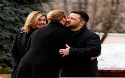 Zelenskyy dice que Putin “no ha quebrado” a los ucranianos al cumplirse 4 años de la guerra