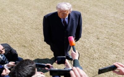 Trump plantea la posibilidad de una “toma amistosa de Cuba” tras conversaciones con La Habana.