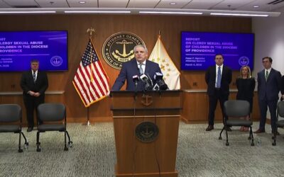 Sacerdotes católicos abusaron sexualmente de cientos de niños bajo la protección de la iglesia.