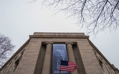 Depto. de Justicia publica archivos faltantes de Epstein con acusación no corroborada sobre Trump