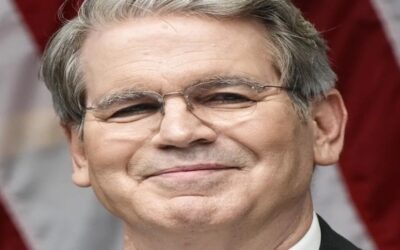 Estados Unidos autoriza a sus empresas comerciar oro de Venezuela