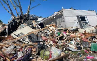 Al menos 6 muertos y varias viviendas destrozadas tras el paso de tornados en Michigan y Oklahoma