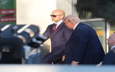 Trump se despide de Miami visitando El Arepazo, un icónico restaurante venezolano.