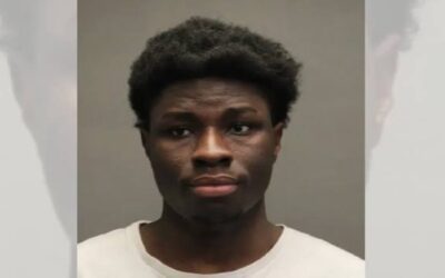 Estudiante Mount Saint Charles Academy acusado de abusar sexualmente de otra estudiante.