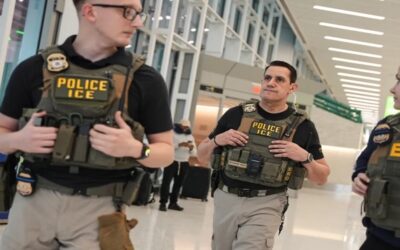 Agentes de ICE son desplegados en 14 aeropuertos para apoyar en controles de seguridad, confirma Tom Homan