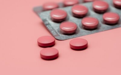 Riesgos de interacción del ibuprofeno: lo que necesitas saber cuando lo tomas