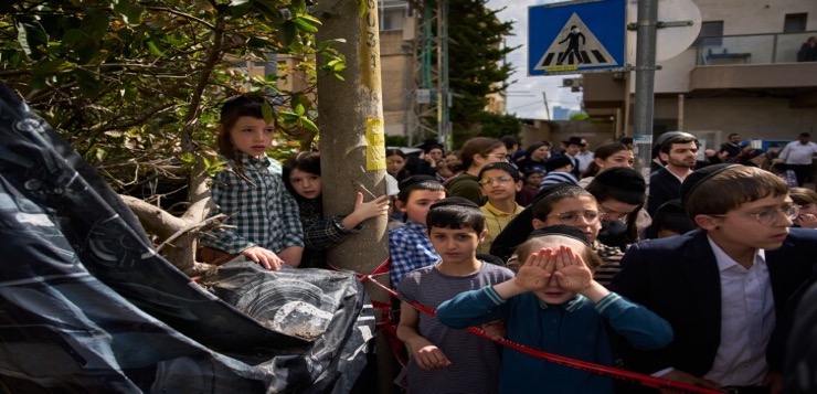 Trump arremete contra aliados de EEUU, dice que proteger el estrecho de Ormuz “no es asunto nuestro”